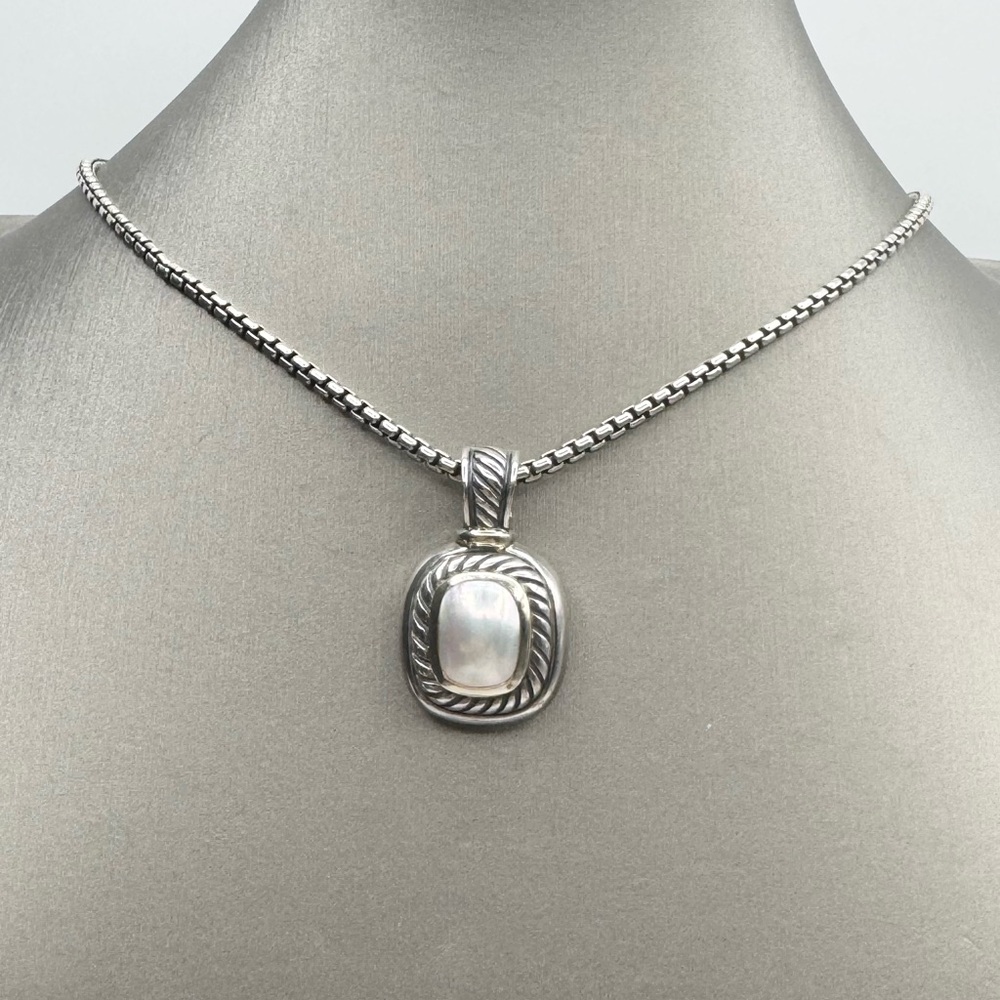 David Yurman Albion Pearl Pendant
Enhancer With Gold - Picture 3 of 8